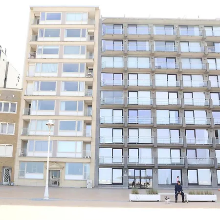 Four-fine 703 With Frontal Sea View Appartamento